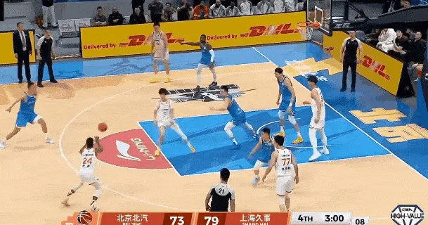 MK体育app下载-弗格三分12中9砍下36分,王哲林再打进拿到22分领先北京9分